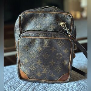 Louis Vuitton Vintage Amazon Bag